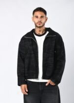 Campera boxy camuflado negro jean rigido