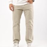 Recto clasico beige gabardina rígido