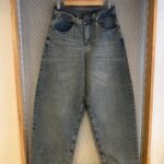 Extra baggy oxido jean rígido
